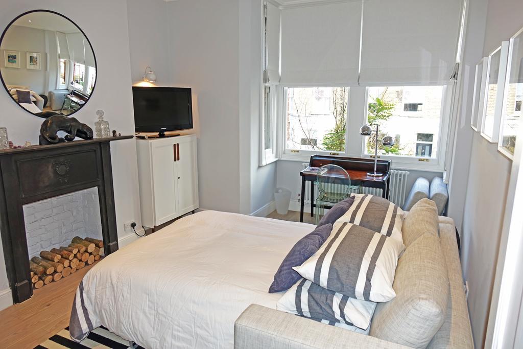 Sparkling Apartment In Kensington Olympia London Exteriör bild